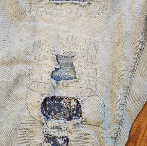 Revolution by Revolt Womens Sz 20 Ankle Length Light Blue Denim Distressed Jeans - Picture 11 of 12